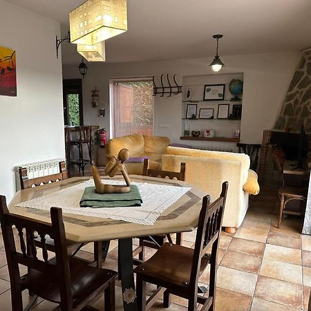 Vivienda De Uso Turistico El Nido La Serrada Exterior foto