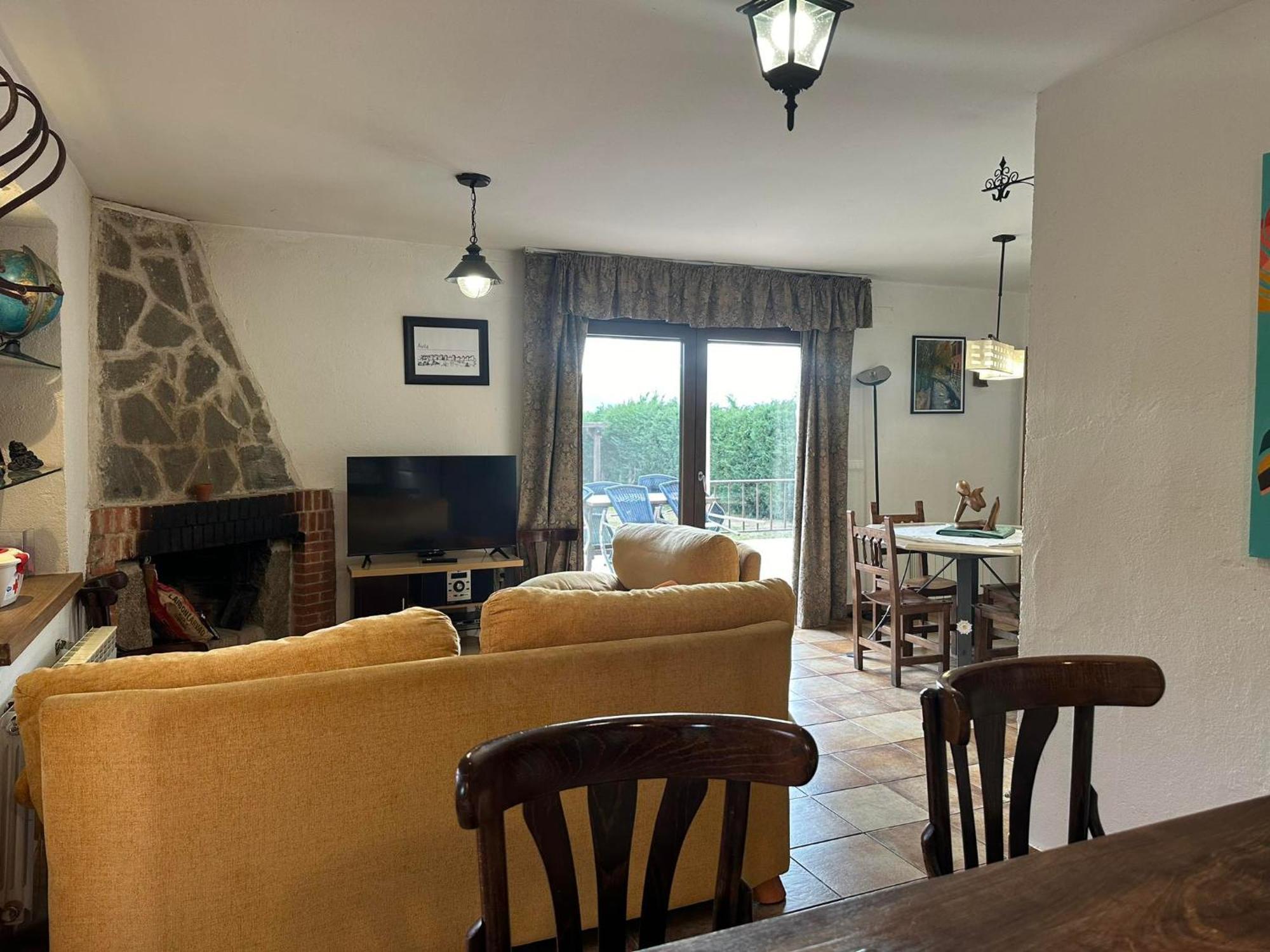 Vivienda De Uso Turistico El Nido La Serrada Exterior foto